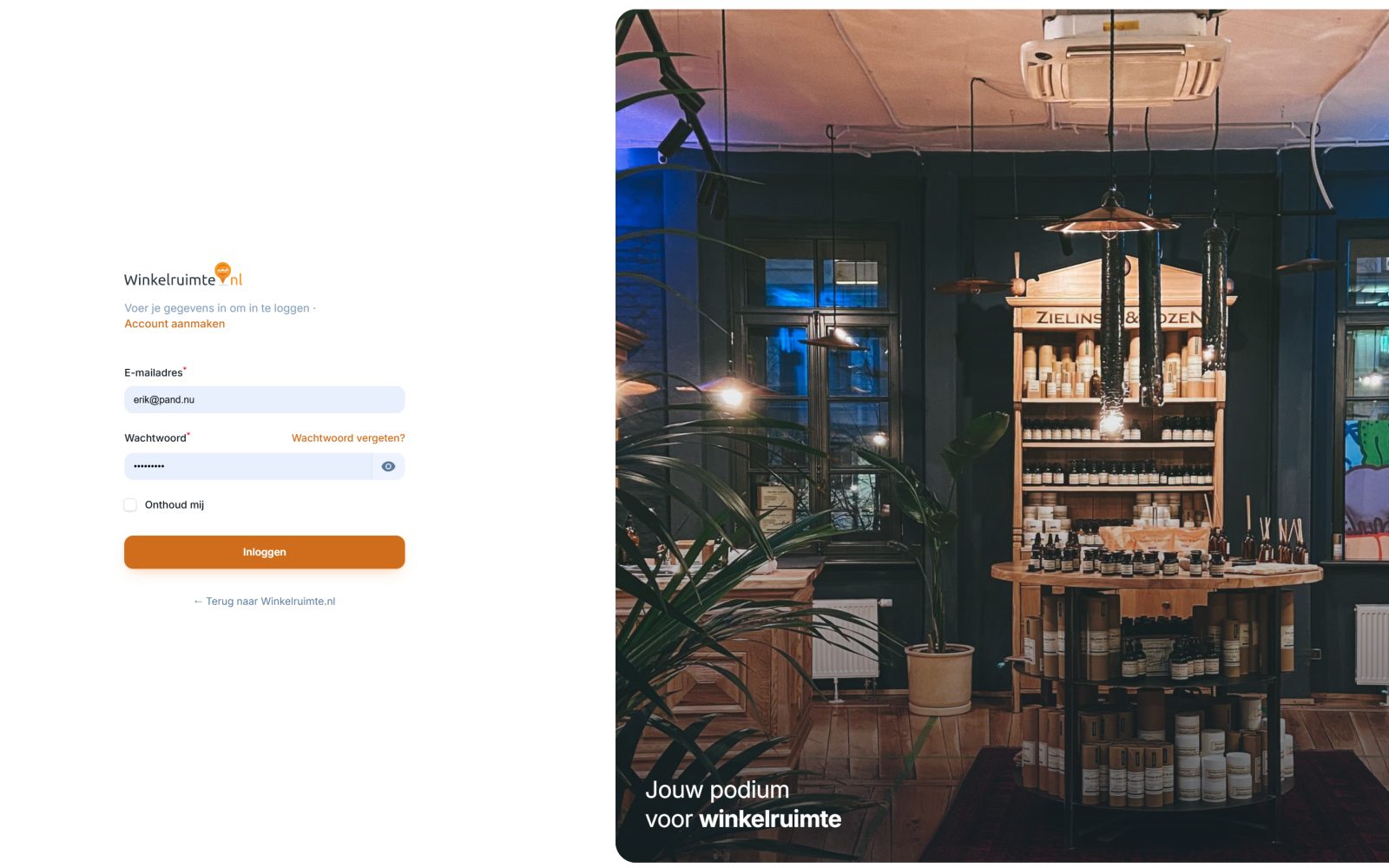 Inlogscherm van Winkelruimte.nl naast een foto van een winkelinterieur